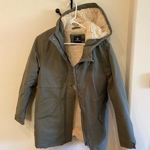 Unused with tag - Volcom: Less is More 5k Parka (green/XS)